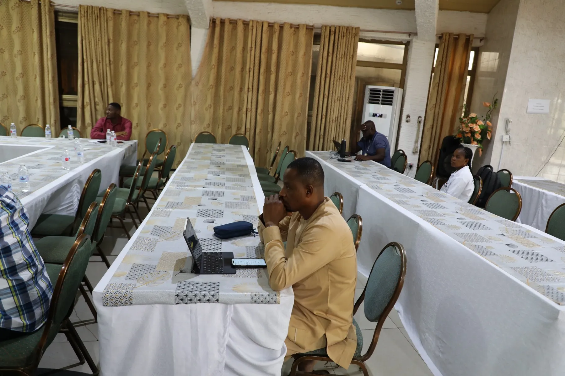 Participant engaged in an Eljen training session
